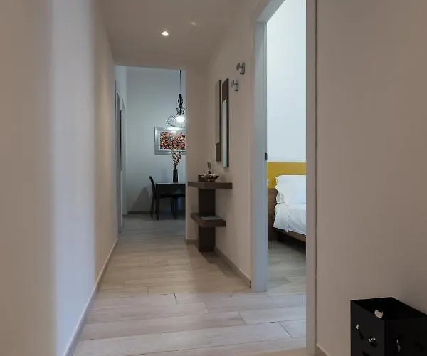 Capo Di Lucca - In The Historical Center With Terrace Apartment