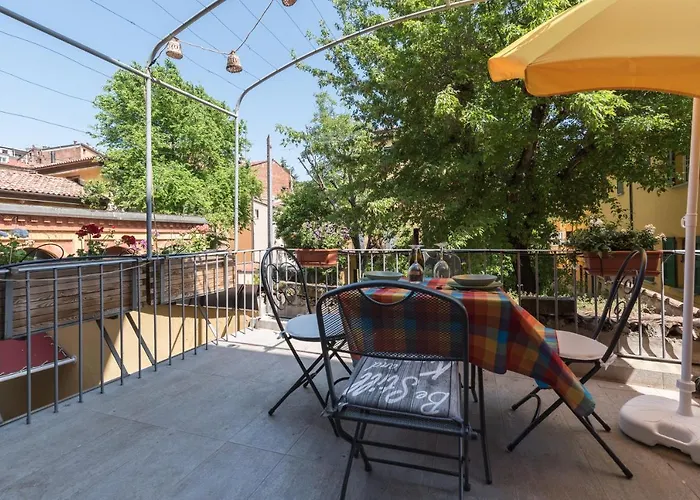 Apartment Capo Di Lucca - In The Historical Center With Terrace Bologna