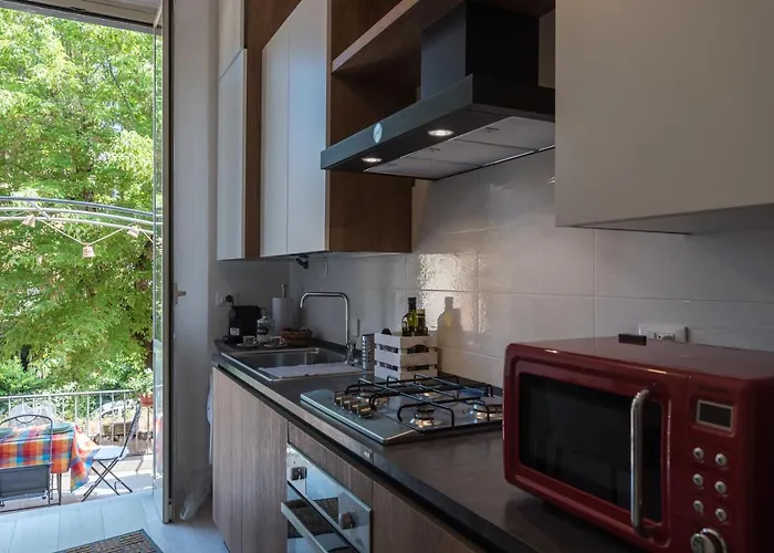 Apartment Capo Di Lucca - In The Historical Center With Terrace Bologna