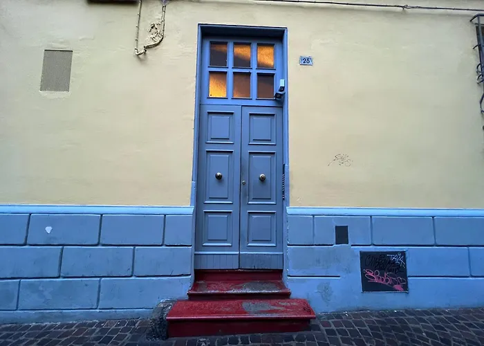 Capo Di Lucca - In The Historical Center With Terrace Apartment *