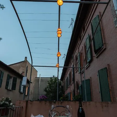 Capo Di Lucca - In The Historical Center With Terrace 公寓