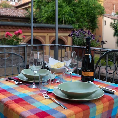 Capo Di Lucca - In The Historical Center With Terrace بولونيا